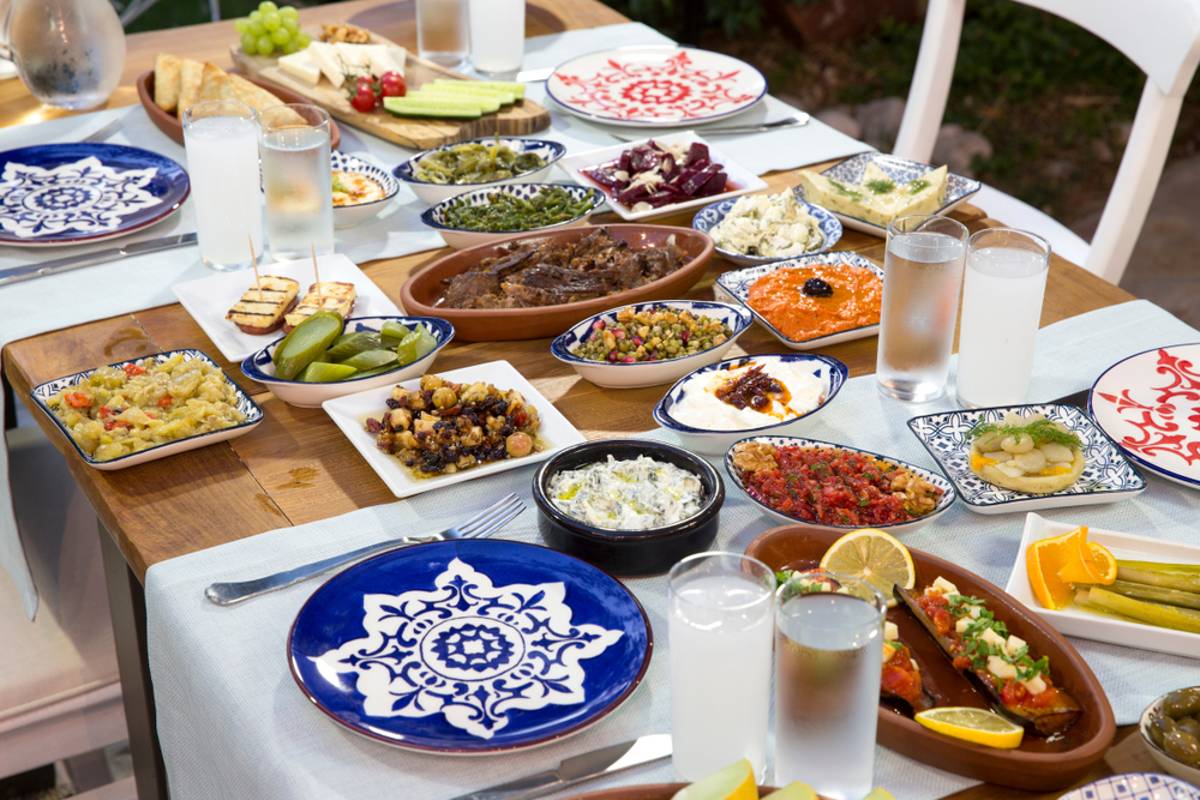 meze_1760441695828.jpg